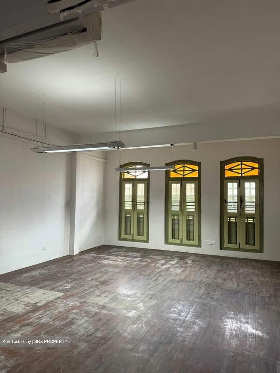 Pekin Street (D1), Office #579080151